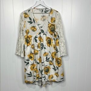 Tassels & Lace Womens Mini Dress M White Yellow Floral Lace Bell Sleeves HiLo